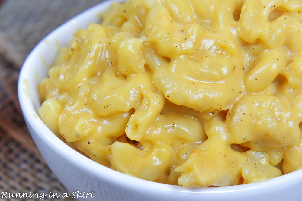 Crock Pot No Boil Mac and Cheese closeup.