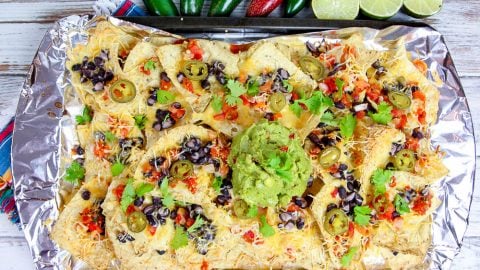 6 Ingredient Sheet Pan Easy Vegetarian Nachos recipe / Running in a Skirt