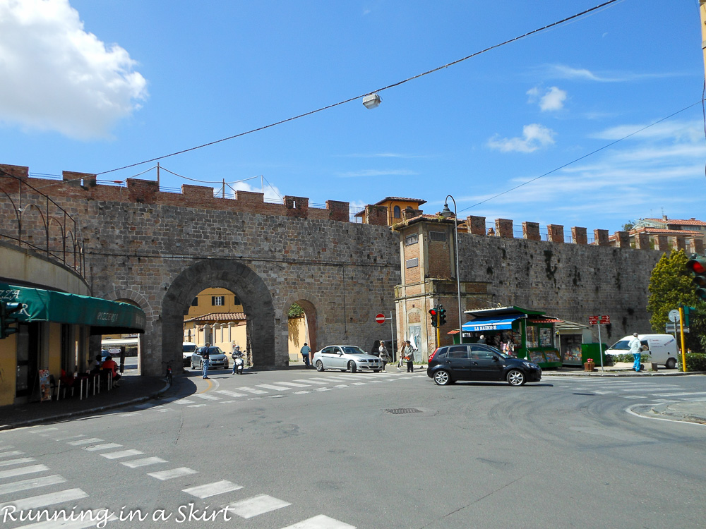 Touring the Tuscan Hill Towns by car. Where to go, and what to do, see & eat! / Running in a Skirt