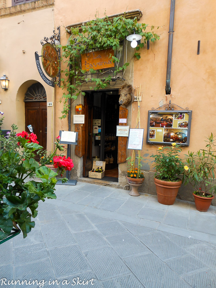 Touring the Tuscan Hill Towns by car. Where to go, and what to do, see & eat! / Running in a Skirt