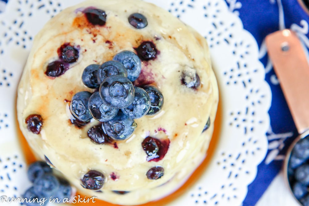 Greek Yogurt Blueberry Pancakes recipe / Running in a Skirt