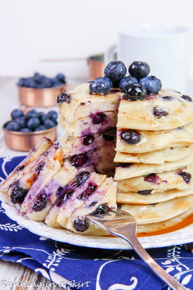 Greek Yogurt Blueberry Pancakes recipe / Running in a Skirt