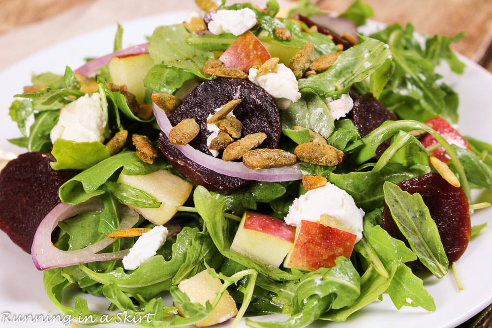 Beet and apple salad recipe with pomegranate dressing / Running in a Skirt