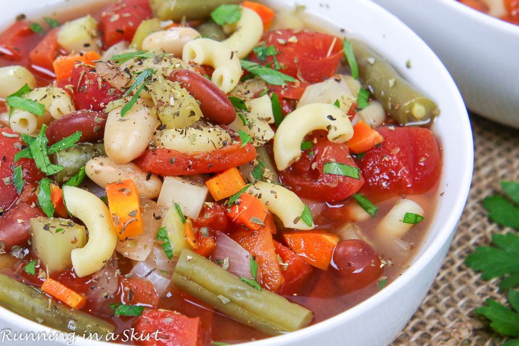 Easy Crockpot Minestrone Soup close up.