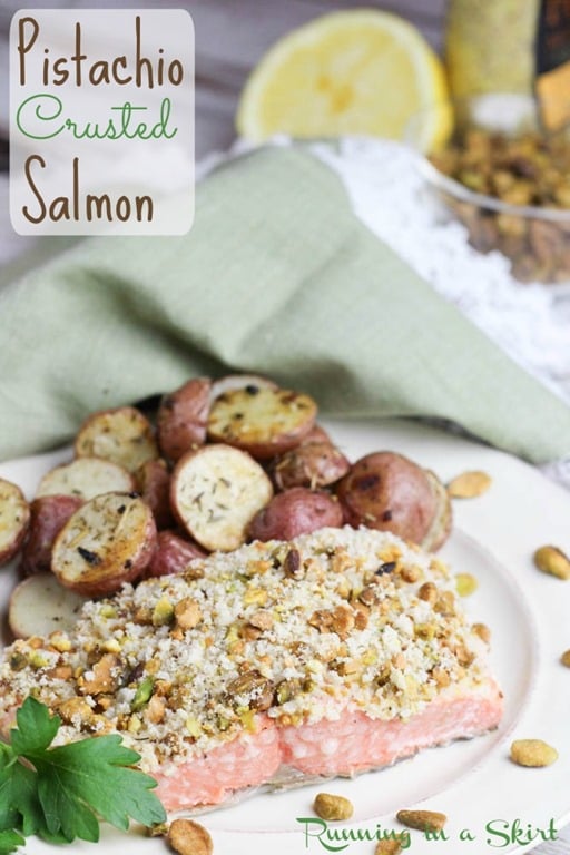 Pistachio Crusted Salmon - healthy and quick fish dinner! / Running in a Skirt