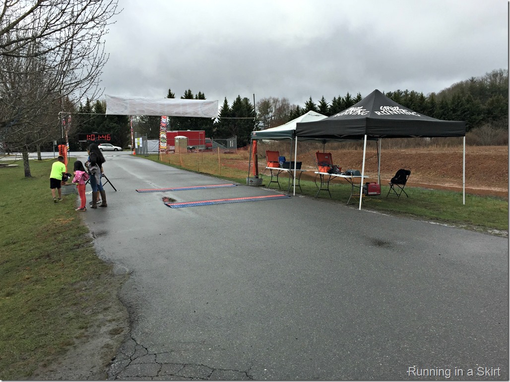 oskar blues 4 miler finish line