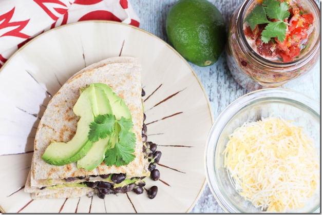 Black Bean Quesadilla with Avocado / A healthy Mexican food treat! Super easy to make.