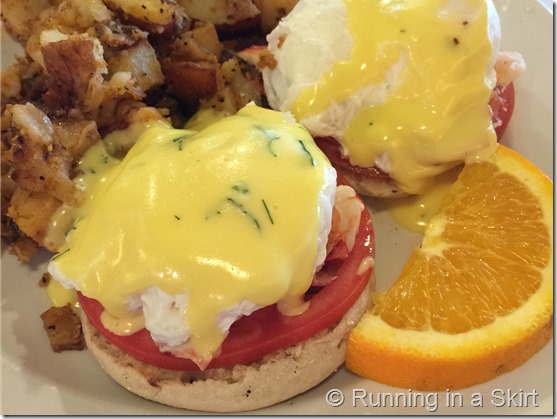 toast eggs benedict