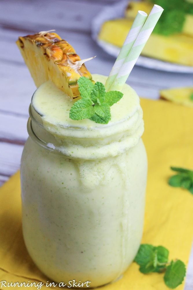 Photo showing the mint smoothie poured in a glass.