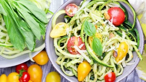 Pistachio Pesto Zoodles - raw or cooked zucchini noodle dish / Running in a Skirt