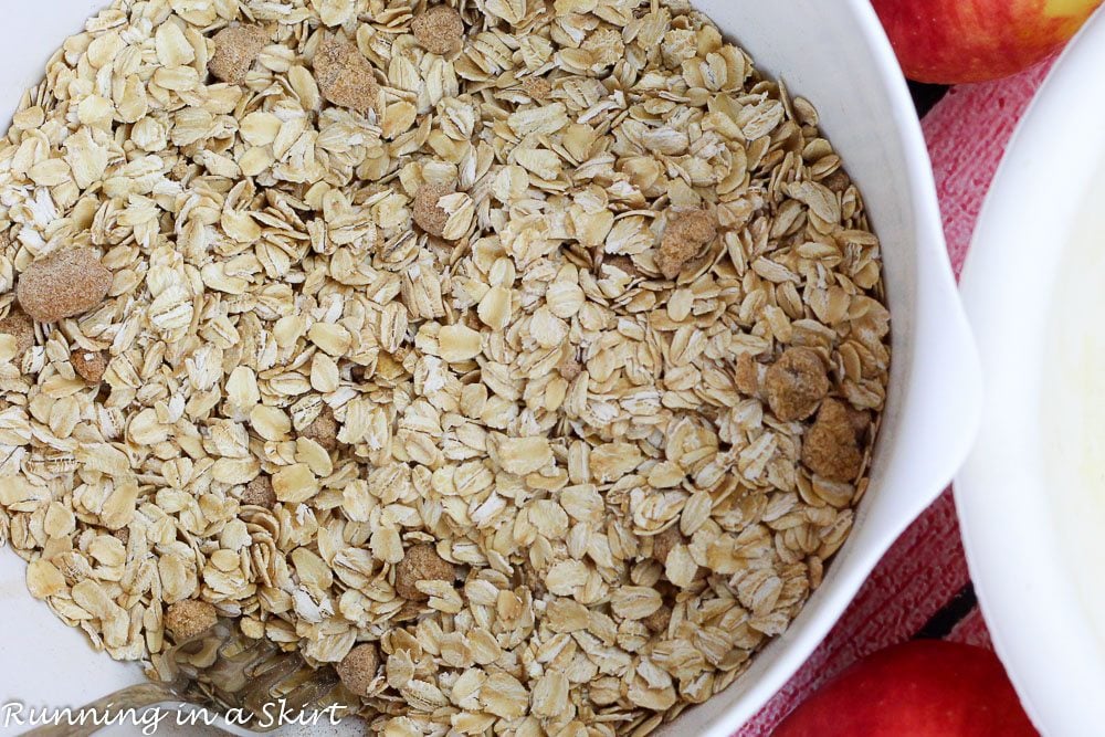 apple cinnamon baked oatmeal recipe / Running in a Skirt