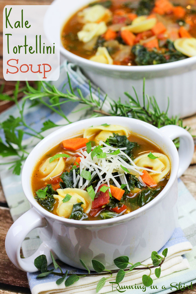 Kale Tortellini Soup- Easy vegetarin soup on table in less than 30 minutes! / Running in a Skirt