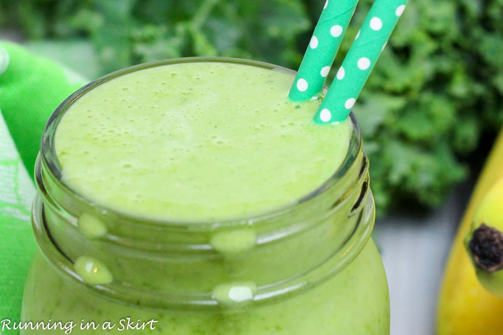 THE Best Detox Green Smoothie Recipe/ Running in a Skirt