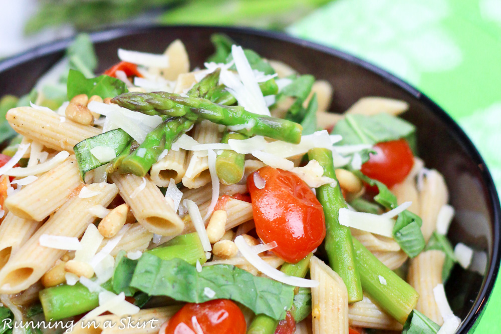 Photo showing how serve the Asparagus Pasta Recipe with tomatoes together in a bowl.
