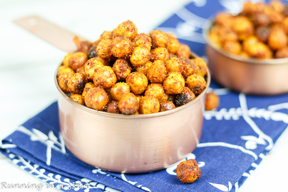 BBQ Roasted Chickpeas -easy, clean eating, healthy snack / Running in a Skirt