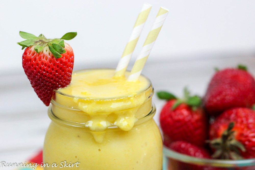 Healthy Strawberry and Mango Smoothie Recipe - healthy and vegan/ Running in a Skirt