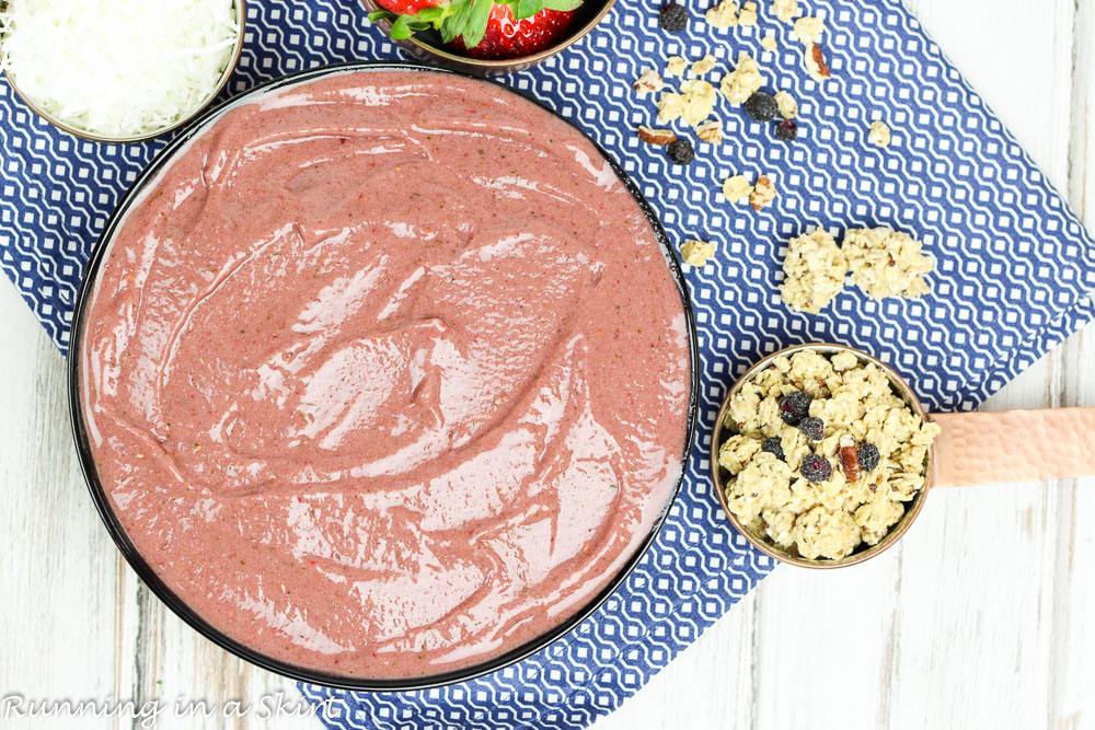 Triple Berry Smoothie Bowl Recipe- Easy, Simple, Healthy Breakfast / Running in a Skirt