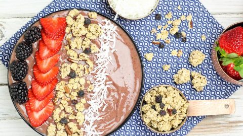 Triple Berry Smoothie Bowl Recipe- Easy, Simple, Healthy Breakfast / Running in a Skirt