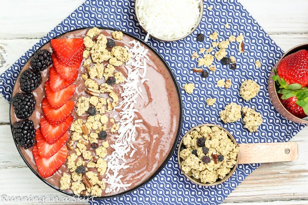 Triple Berry Smoothie Bowl Recipe- Easy, Simple, Healthy Breakfast / Running in a Skirt