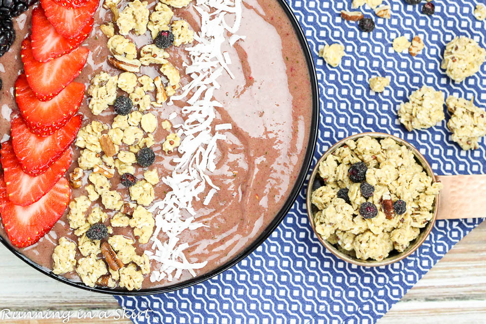 Triple Berry Smoothie Bowl Recipe- Easy, Simple, Healthy Breakfast / Running in a Skirt