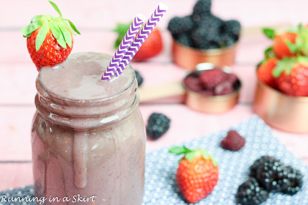 Triple Berry Smoothie Recipe - healthy smoothie perfect for breakfast or snack. Uses almond milk, banana and blueberry, raspberry, strawberry and spinach. / Running in a Skirt