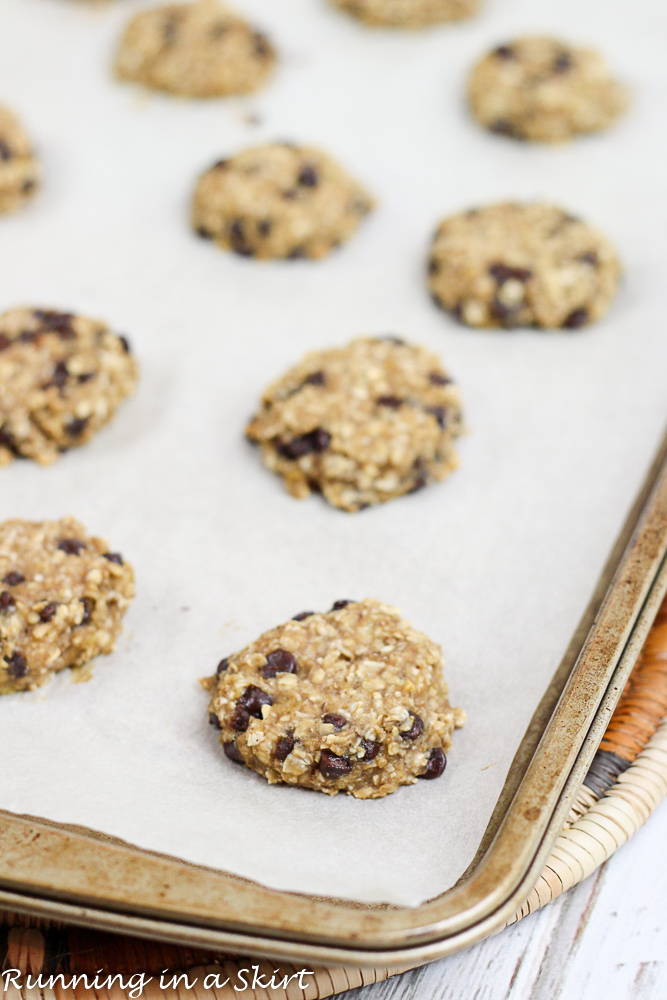 Healthy Banana Oatmeal Chocolate Chip Cookies, healthy, vegan and clean eating