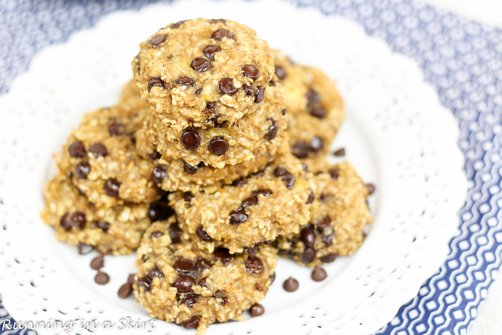 Healthy Banana Oatmeal Chocolate Chip Cookies, healthy, vegan and clean eating