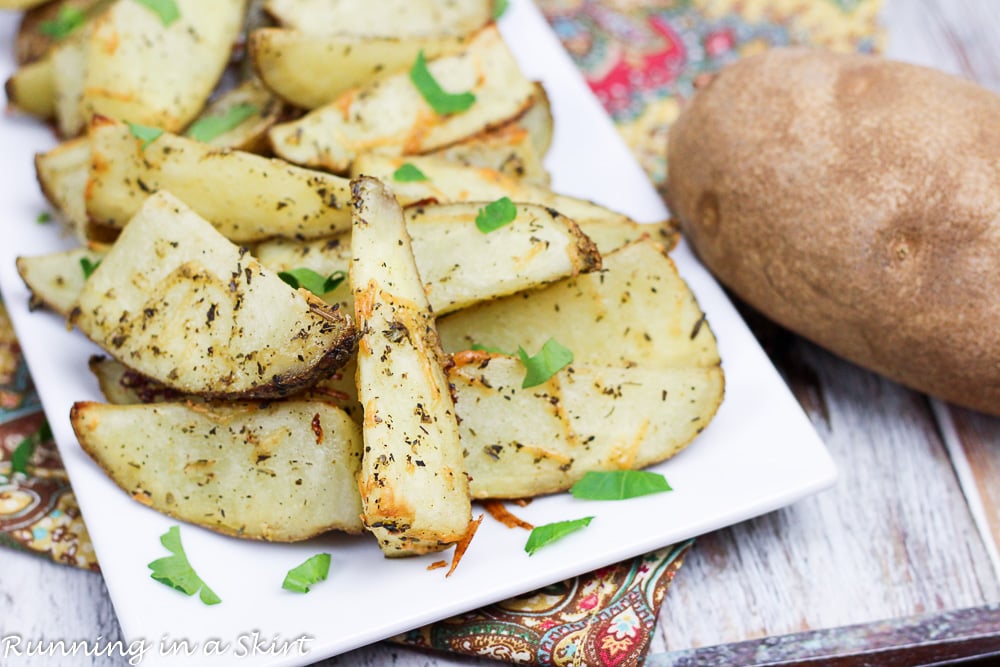 Healthy, Oven Baked Parmesan Garlic Potato Wedges Recipe / Running in a Skirt