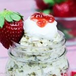 Strawberry Shortcake Overnight Oats-Easy, healthy breakfast / Running in a Skirt