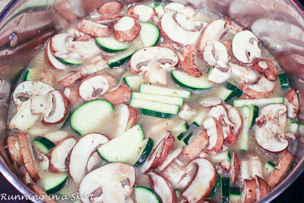 15 Minute One Pot Mushroom Orzo- healthy, easy and hearty vegetarian meal./ Running in a Skirt