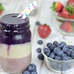 Berrylicious Layered Smoothie- fun healthy smoothie idea / Running in a Skirt