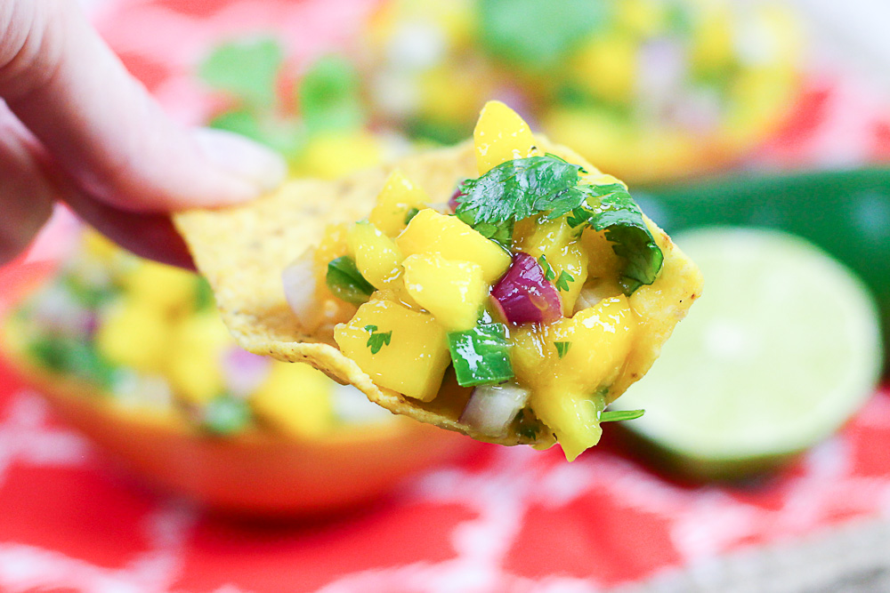 5 Ingredient Fresh Mango Salsa in mango cups / Running in a Skirt