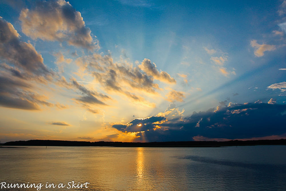 Sunset at Hudson's Seafood on the Docks