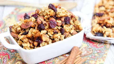 Cranberry & Almond Crock Pot Granola Recipe / Running in a Skirt