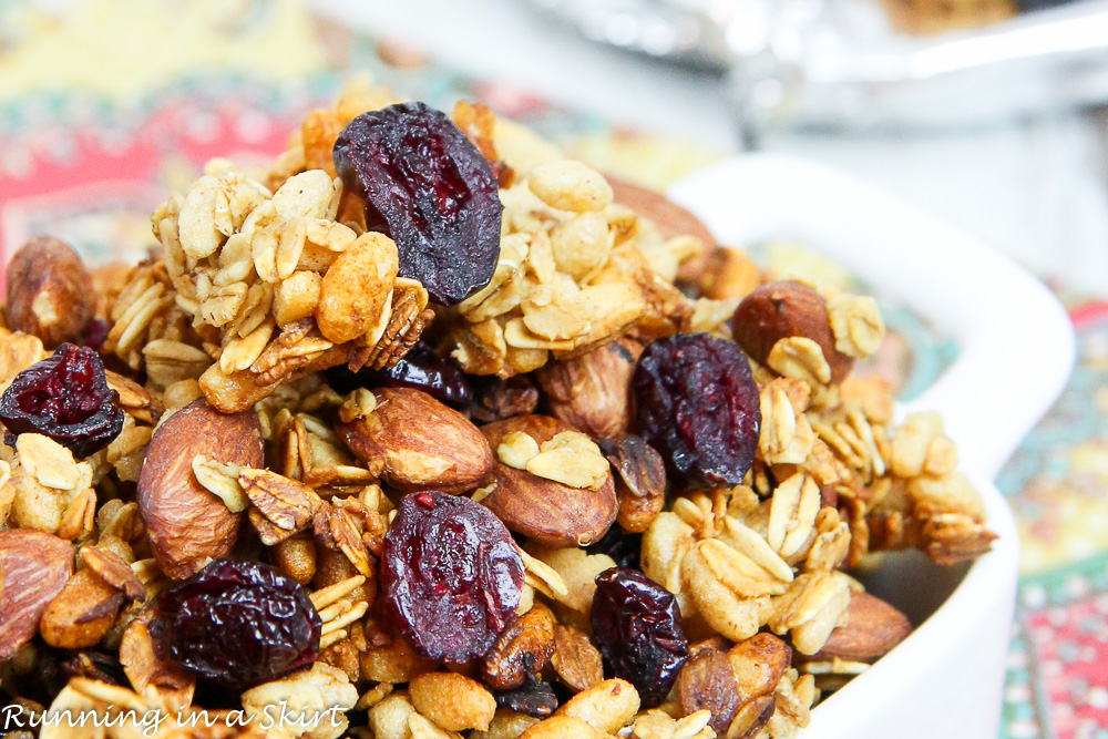 Cranberry & Almond Crock Pot Granola Recipe / Running in a Skirt