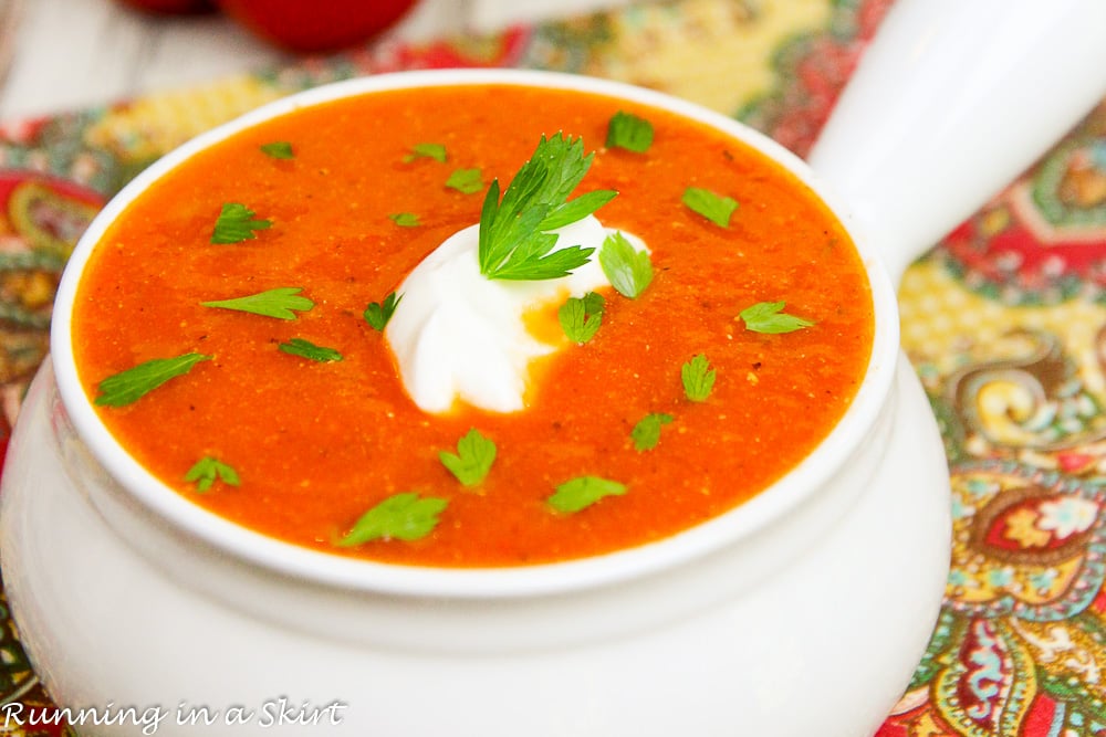 Healthy Creamy Crock Pot Red Pepper Soup / Running in a Skirt