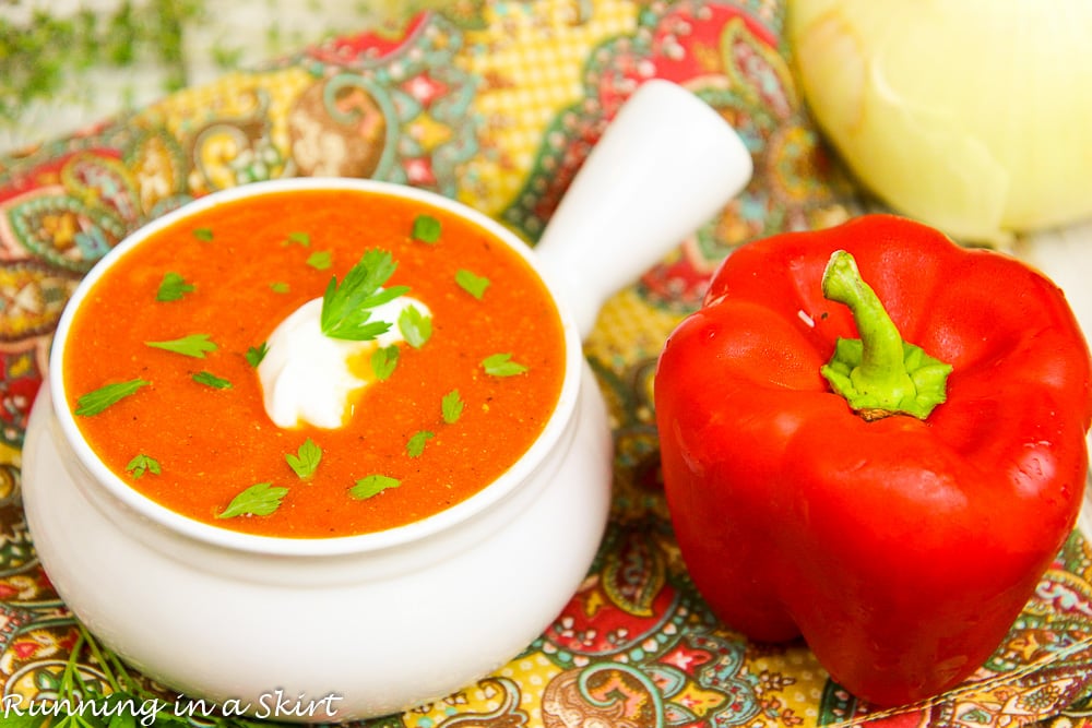 Healthy Creamy Crock Pot Red Pepper Soup / Running in a Skirt