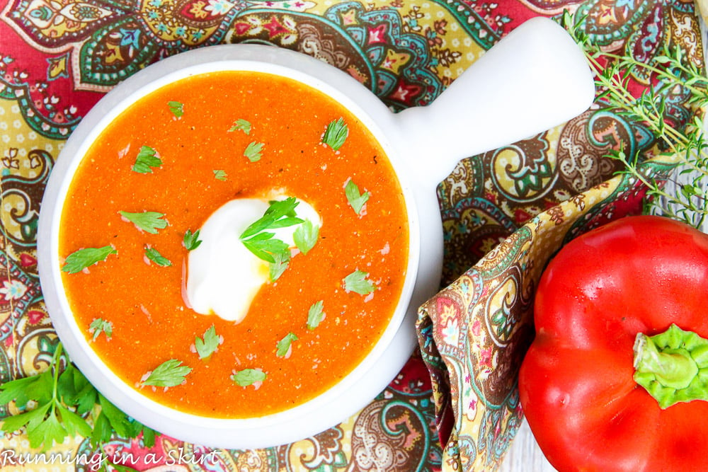 Healthy Creamy Crock Pot Red Pepper Soup / Running in a Skirt