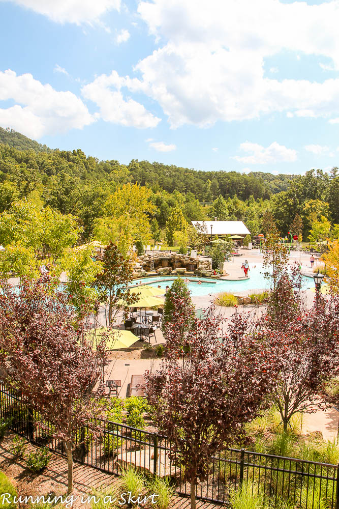 7 Things to do at Dollywood & new DreamMore Resort / Running in a Skirt