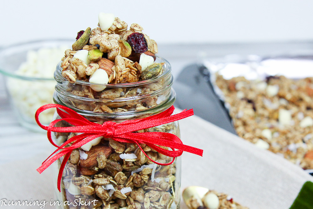 Healthy Crock Pot Christmas Granola recipe / Running in a Skirt