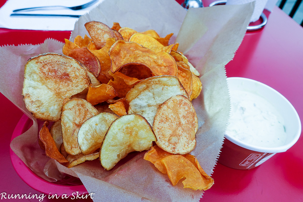 farm-burger-chips