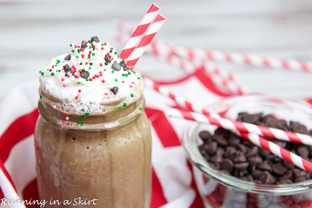 Healthy Peppermint Chocolate Smoothie recipe / Running in a Skirt