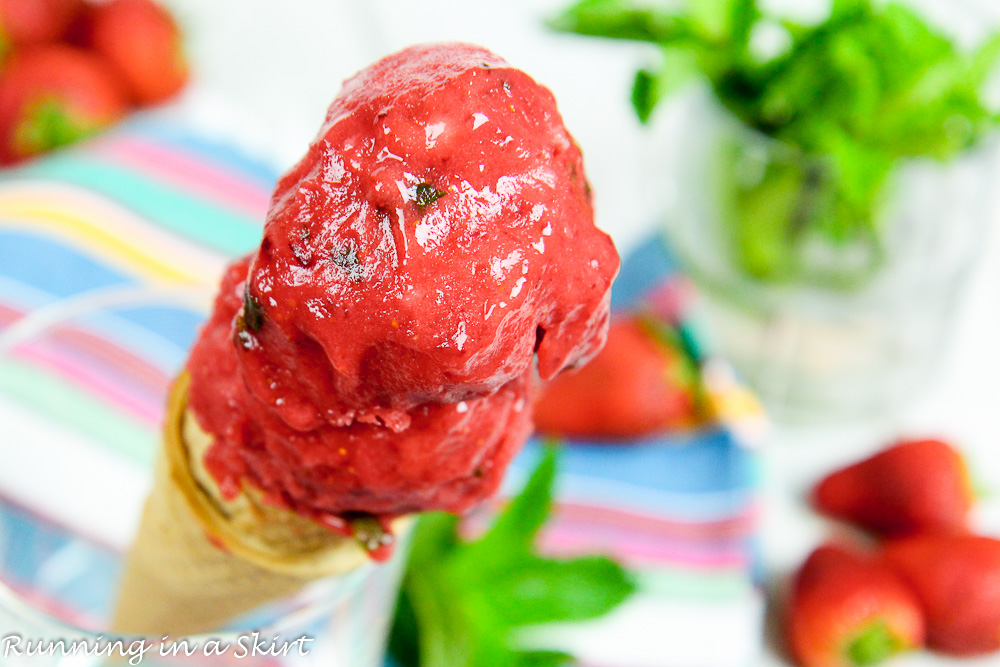 3 Ingredient Vegan Strawberry Sorbet - Strawberry Mint Nice Cream / Running in a Skirt