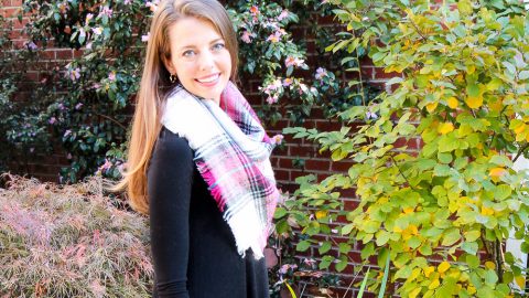 Ways to Tie a Blanket Scarf / Running in a Skirt