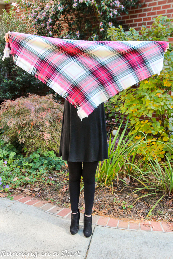 Ways to Tie a Blanket Scarf / Running in a Skirt