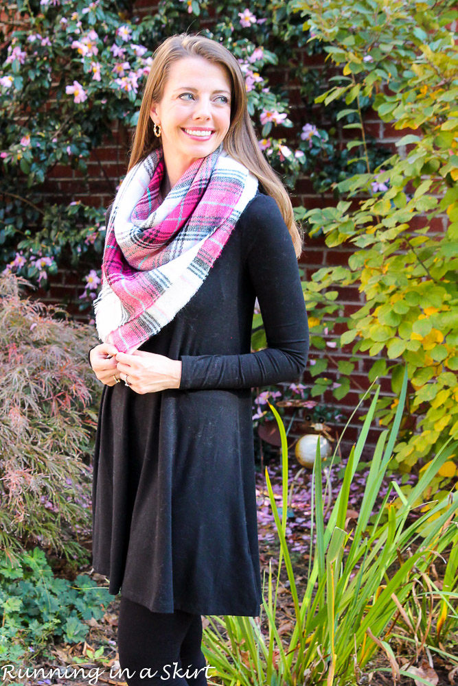 Ways to Tie a Blanket Scarf / Running in a Skirt