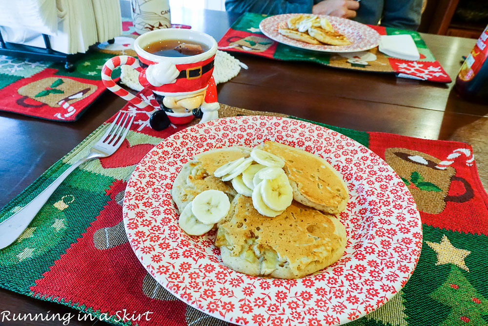 bannana-macadamia-nut-pancakes