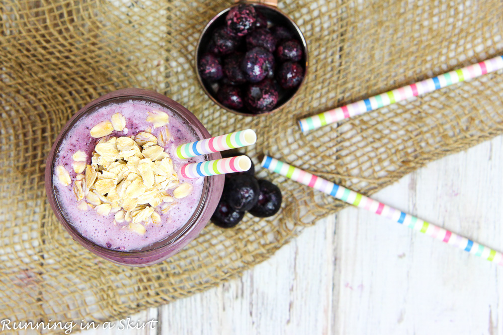 Healthy Blueberry Oatmeal Smoothie recipe / Running in a Skirt