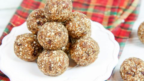 Healthy No Bake Gingerbread Balls