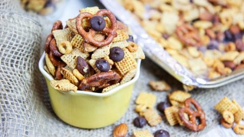 Healthy Crock Pot Chex Mix -- Honey Nut & Dark Chocolate Chex Mix / Running in a Skirt